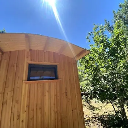 אתר קמפינג La Kahute - Tiny House Au Coeur De La Foret קרקן