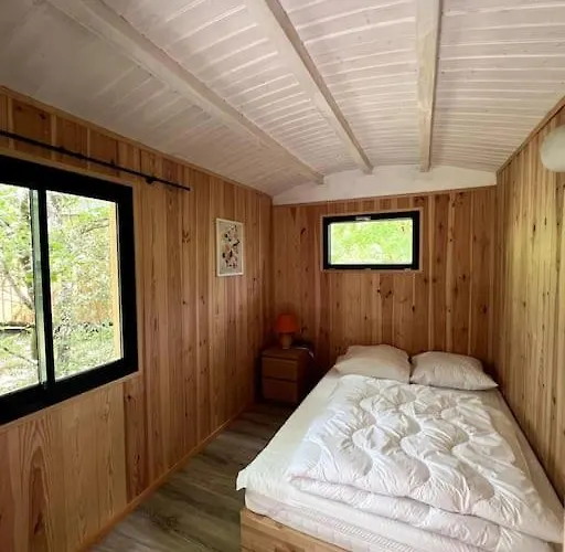 Camping La Kahute - Tiny House Au Coeur De La Foret